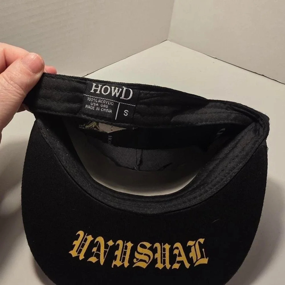 0069 NWT HOWD Black & Gold LA size S ball caps. Elevate‎ your streetwear
